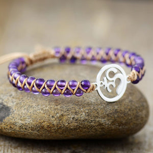 Encantamiento Divino Pulsera Amatista Om