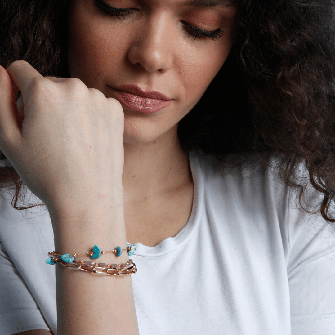 Pulsera De Oro Belleza Verdadera  Con Capas De Turquesa Y Ópalo