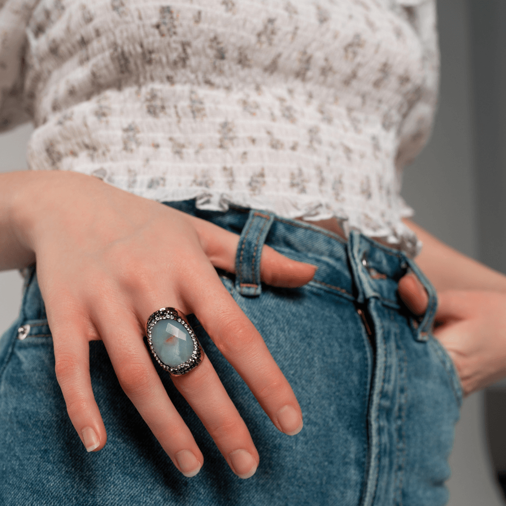 Anillo De Amazonita Ojo De Coral De Cóctel