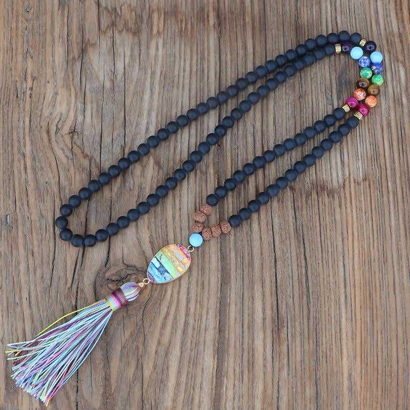 Collar Mala Negro Mate Y Arco Iris De Chakra Completo